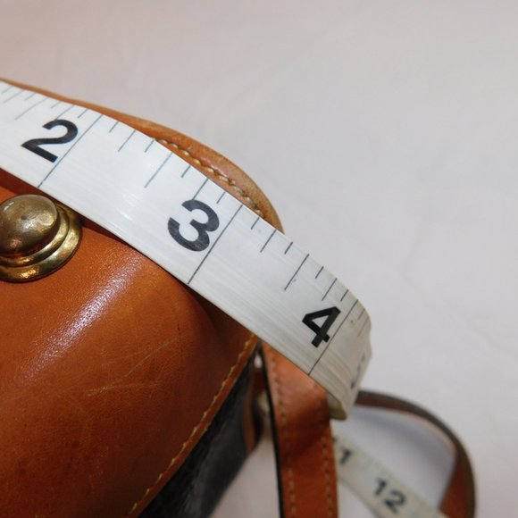 Dooney & Bourke Vintage Original All Weather Leather Shoulder Strap Purse